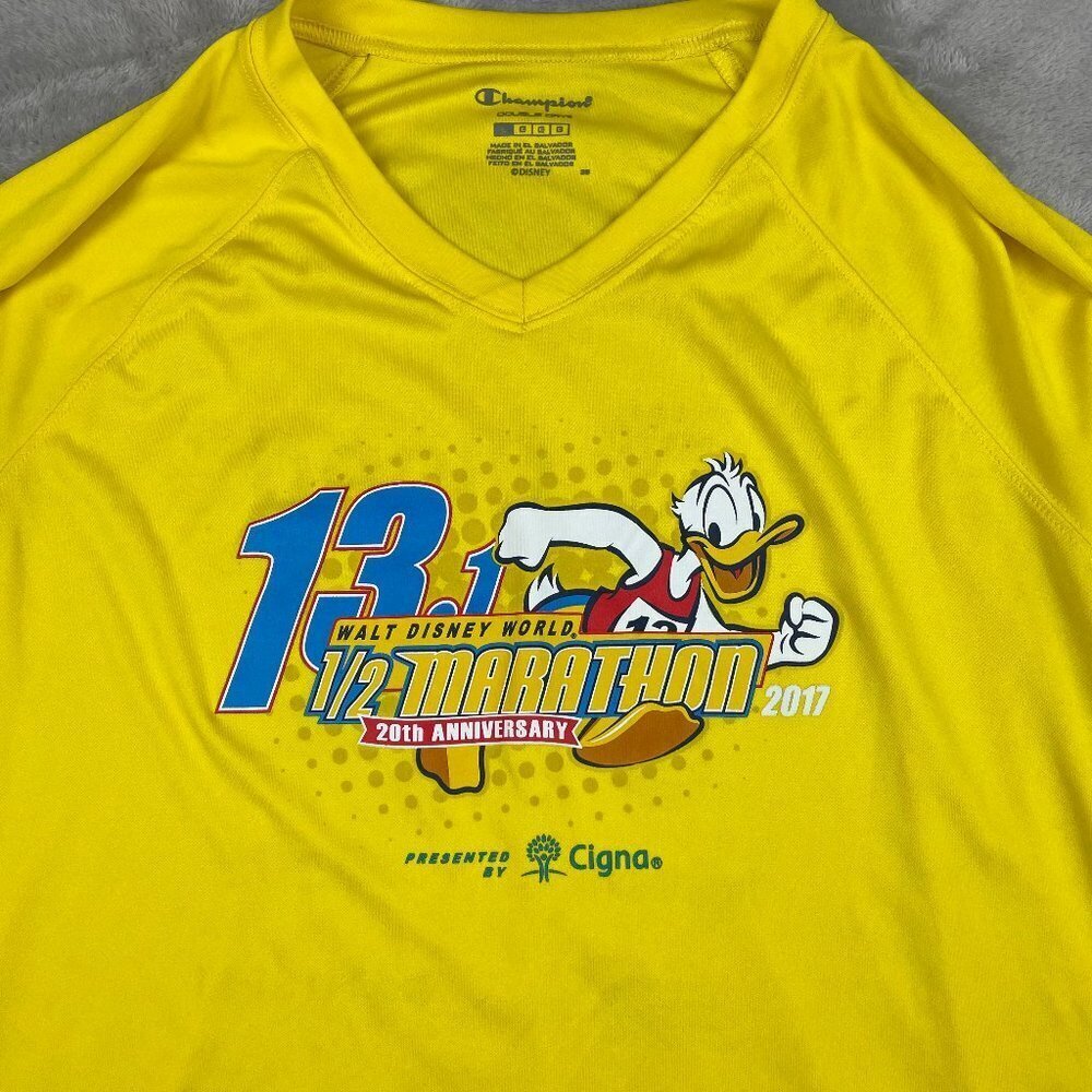 Disney Half Marathon 2017 Race Shirt Long Sleeve Women's Large Champions - Picture 2 of 7